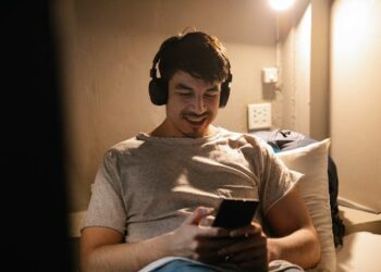 Staycation Seru di Dalam Kota, Cara Menikmati Liburan Tanpa Harus Pergi Jauh